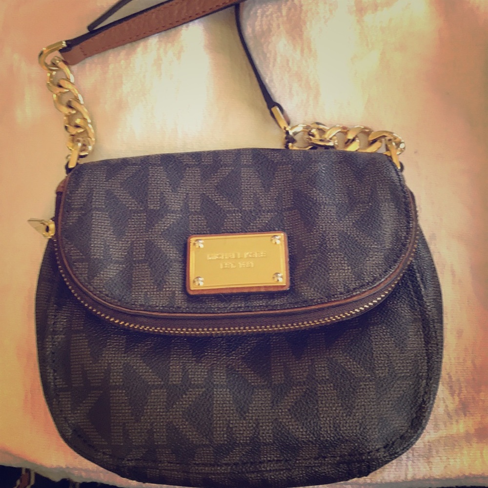 Michael Kors cross body bag
